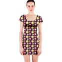 Cute Floral Pattern Short Sleeve Bodycon Dress View1