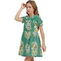 Retro 1960s Flowers Pattern 2 Kids  Bow Tie Puff Sleeve Dress View3